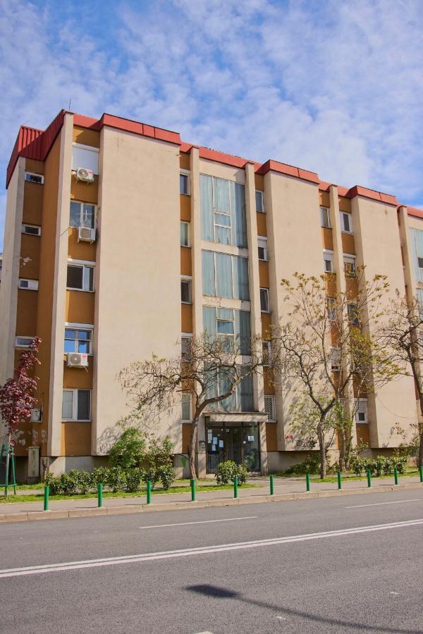 Diamond Butterfly Apartment Skopje Exterior foto